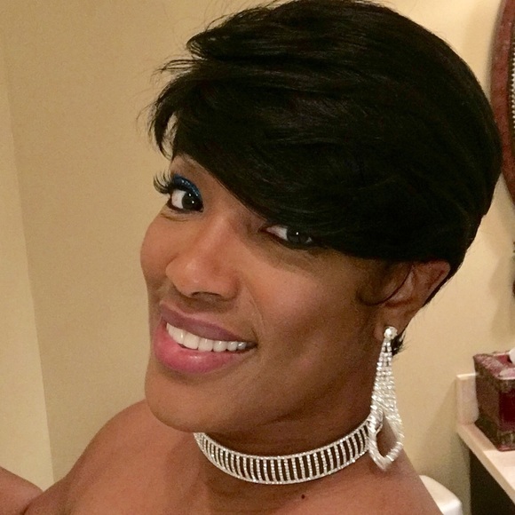 Wedding Gown - Picture 1 of 4